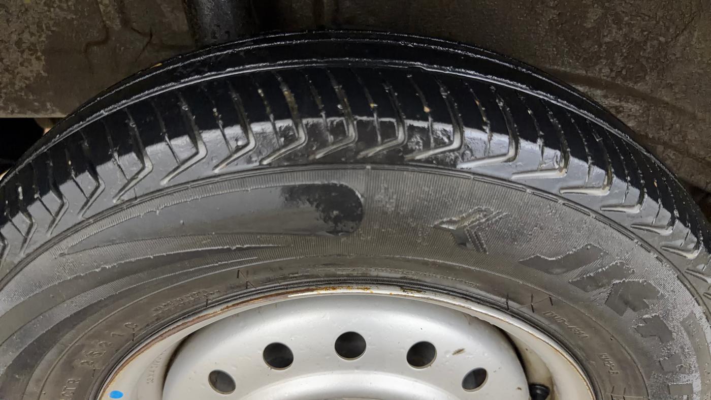 2021 Maruti New Wagon-R LXI CNG 1.0, CNG, Manual, 74,376 km, Right Front Tyre Tread