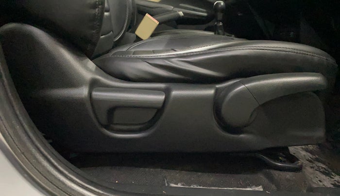 2015 Honda Jazz 1.2L I-VTEC SV, Petrol, Manual, 84,349 km, Driver Side Adjustment Panel