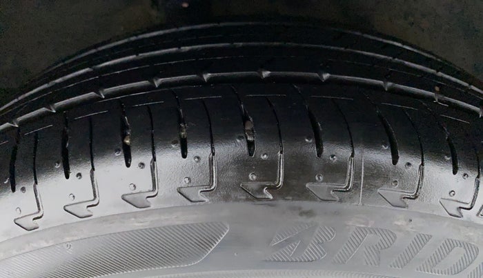 2013 Nissan Micra XV CVT, Petrol, Automatic, 69,674 km, Right Rear Tyre Tread