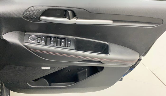 2020 KIA SONET GTX PLUS 1.0 IMT, Petrol, Manual, 25,013 km, Driver Side Door Panels Control