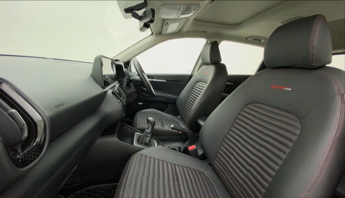 2020 KIA SONET GTX PLUS 1.0 IMT, Petrol, Manual, 25,013 km, Right Side Front Door Cabin