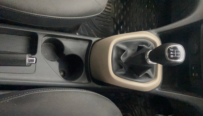 2016 Hyundai Grand i10 ASTA 1.2 KAPPA VTVT, Petrol, Manual, 54,873 km, Gear Lever