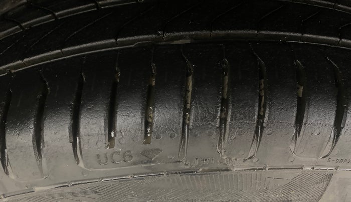 2018 Maruti Vitara Brezza ZDI AMT, Diesel, Automatic, 59,624 km, Right Rear Tyre Tread