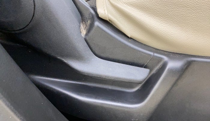 2024 Maruti New Wagon-R VXI CNG 1.0, CNG, Manual, 17,933 km, Driver Side Adjustment Panel