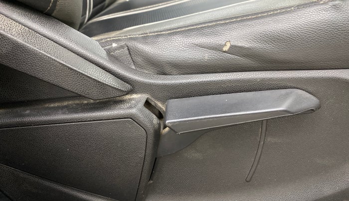 2016 Ford Ecosport TITANIUM 1.5L PETROL AT, Petrol, Automatic, 1,03,716 km, Driver Side Adjustment Panel