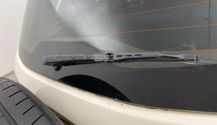 2016 Ford Ecosport TITANIUM 1.5L PETROL AT, Petrol, Automatic, 1,03,716 km, Rear Wiper