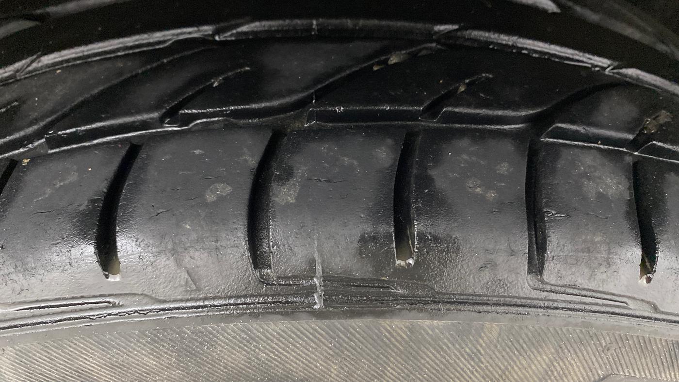 2016 Ford Ecosport TITANIUM 1.5L PETROL AT, Petrol, Automatic, 1,03,831 km, Left Rear Tyre Tread