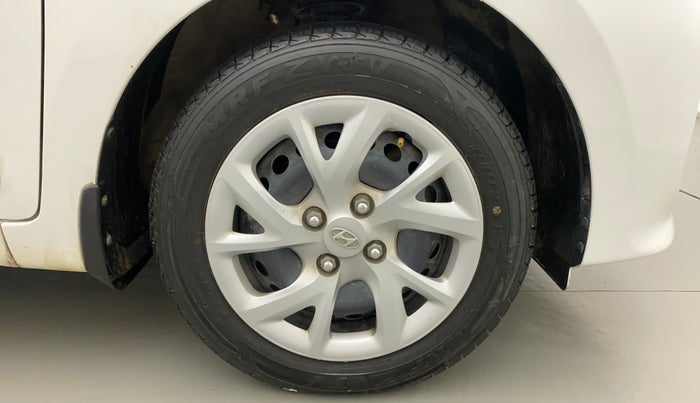 2017 Hyundai Grand i10 MAGNA 1.2 KAPPA VTVT, Petrol, Manual, 40,795 km, Right Front Wheel