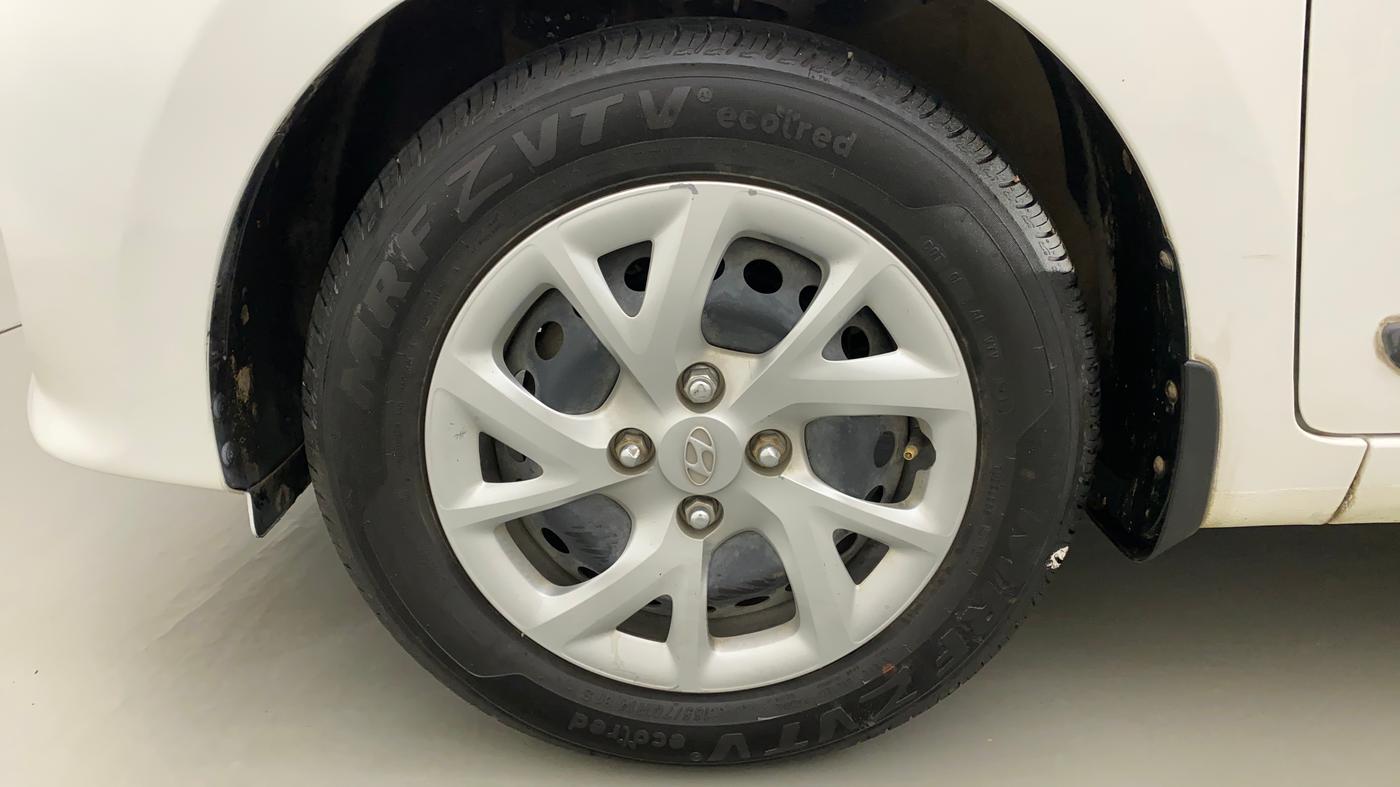 2017 Hyundai Grand i10 MAGNA 1.2 KAPPA VTVT, Petrol, Manual, 40,795 km, Left Front Wheel