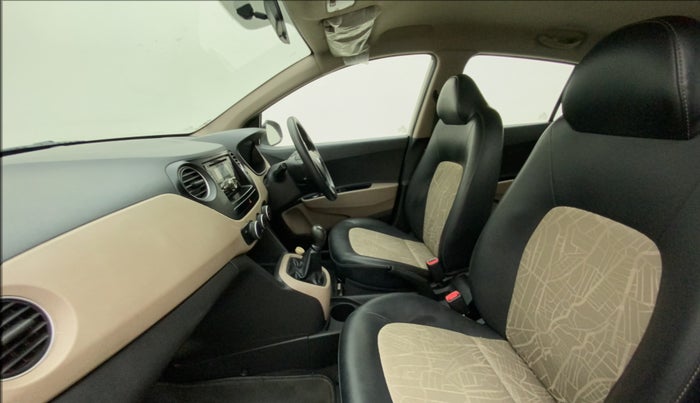 2017 Hyundai Grand i10 MAGNA 1.2 KAPPA VTVT, Petrol, Manual, 40,795 km, Right Side Front Door Cabin
