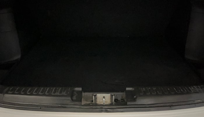 2021 Maruti Vitara Brezza LXI, Petrol, Manual, 12,846 km, Boot Inside