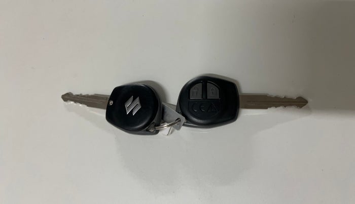 2021 Maruti Vitara Brezza LXI, Petrol, Manual, 12,846 km, Key Close Up