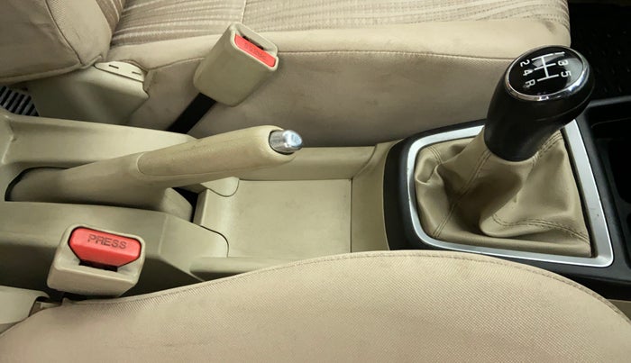 2017 Maruti Dzire VDI, Diesel, Manual, 1,10,688 km, Gear Lever