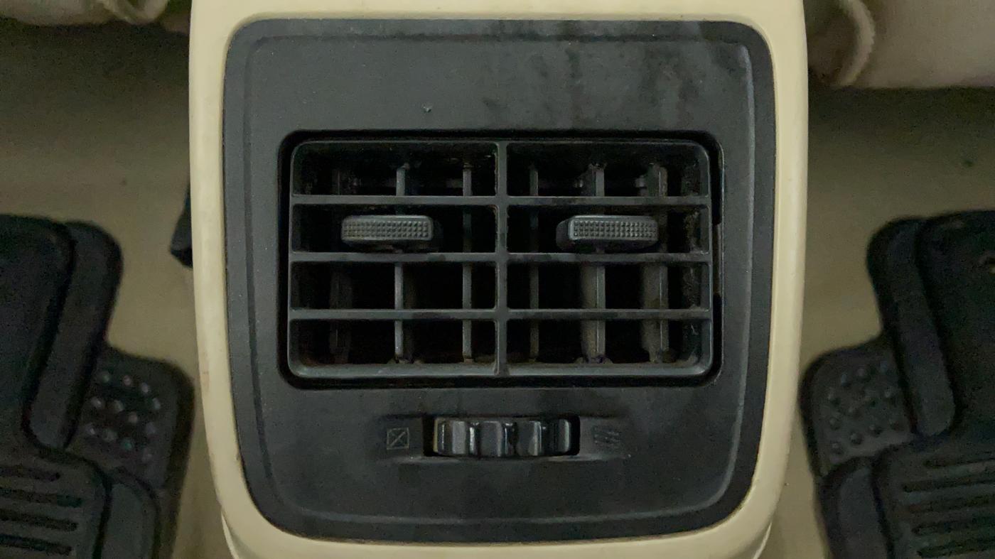 2017 Maruti Dzire VDI, Diesel, Manual, 1,10,688 km, Rear AC Vents