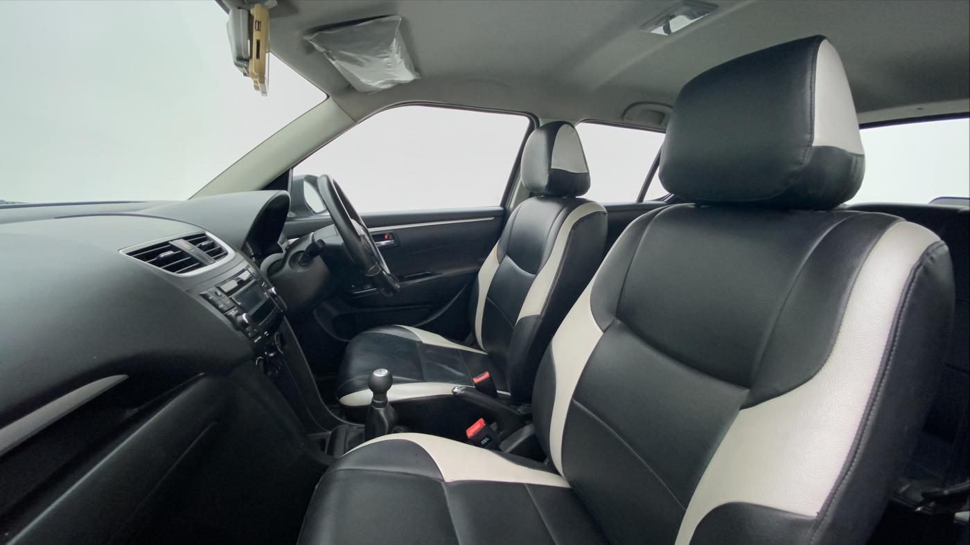 2015 Maruti Swift VDI ABS, Diesel, Manual, 72,574 km, Right Side Front Door Cabin