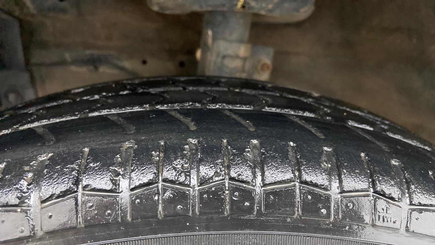 2015 Maruti Swift VDI ABS, Diesel, Manual, 72,574 km, Left Front Tyre Tread