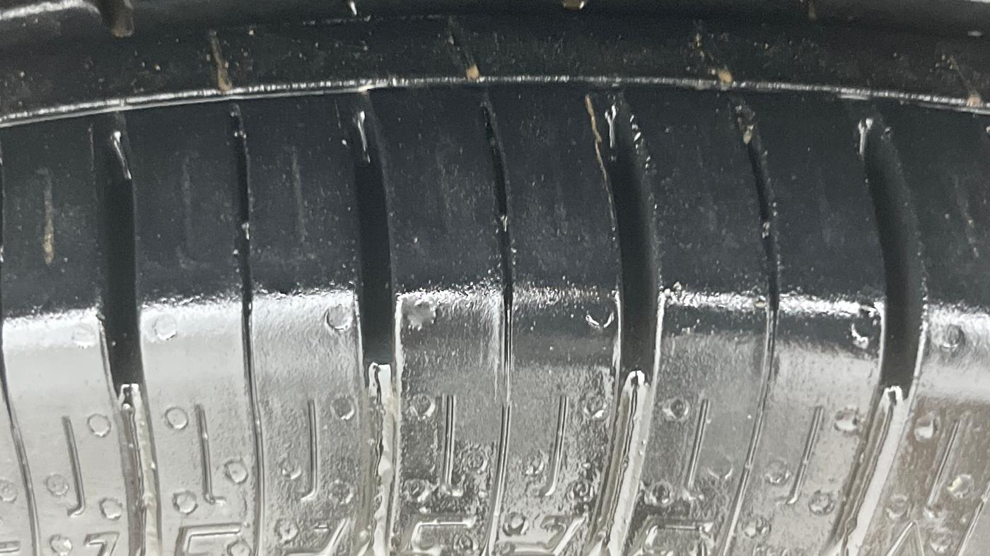 2018 Maruti Ertiga VDI SHVS, Diesel, Manual, 74,008 km, Right Front Tyre Tread