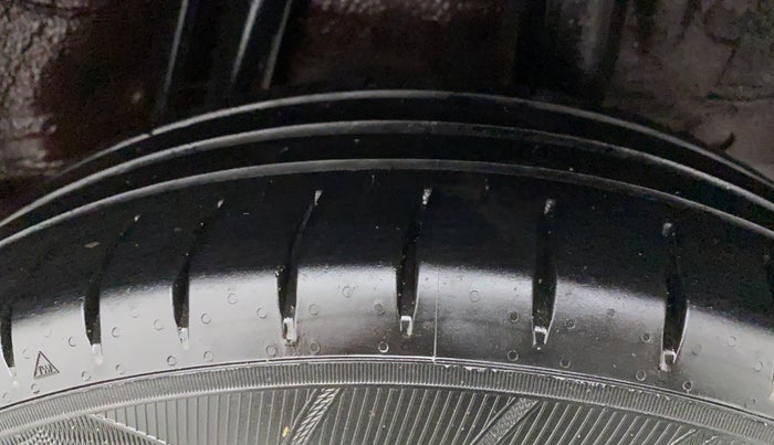 2015 Honda Jazz 1.5L I-DTEC V, Diesel, Manual, 73,877 km, Left Rear Tyre Tread