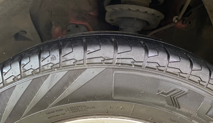 2016 Hyundai Creta SX PLUS 1.6 PETROL, Petrol, Manual, 1,32,115 km, Left Front Tyre Tread
