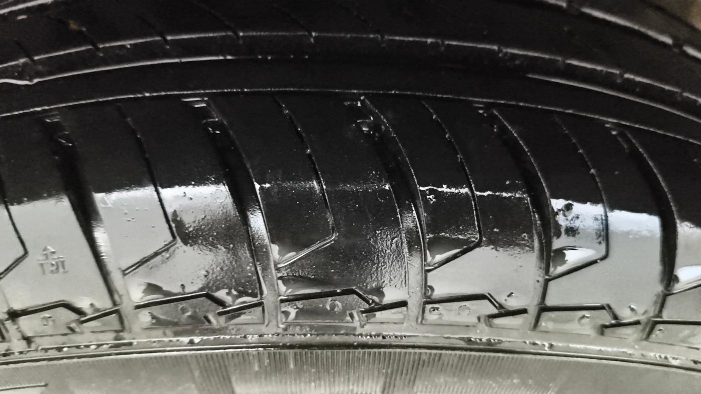 2024 Maruti Dzire VXI, Petrol, Manual, 14,823 km, Right Rear Tyre Tread