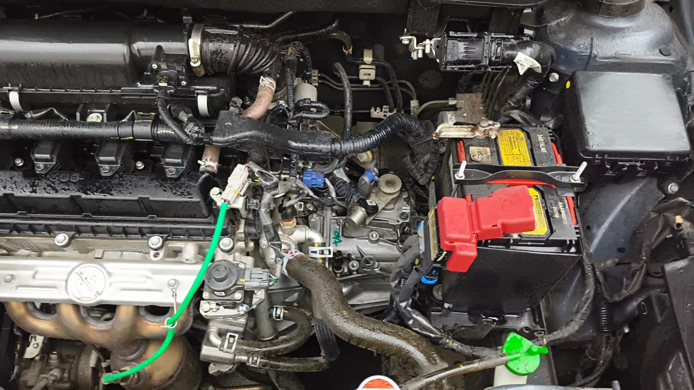 2024 Maruti Dzire VXI, Petrol, Manual, 14,823 km, Engine View - Left
