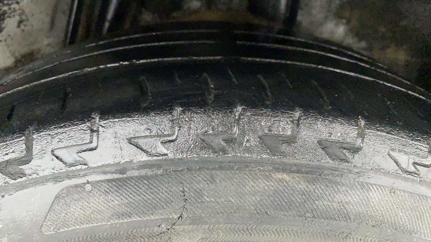 2017 Honda WR-V 1.2 i-VTEC VX MT, Petrol, Manual, 59,568 km, Left Rear Tyre Tread