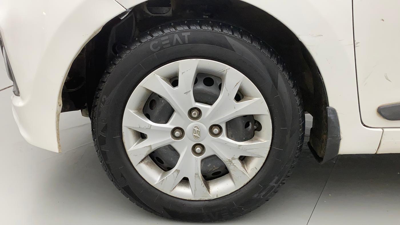 2016 Hyundai Grand i10 MAGNA 1.2 KAPPA VTVT, Petrol, Manual, 64,160 km, Left Front Wheel
