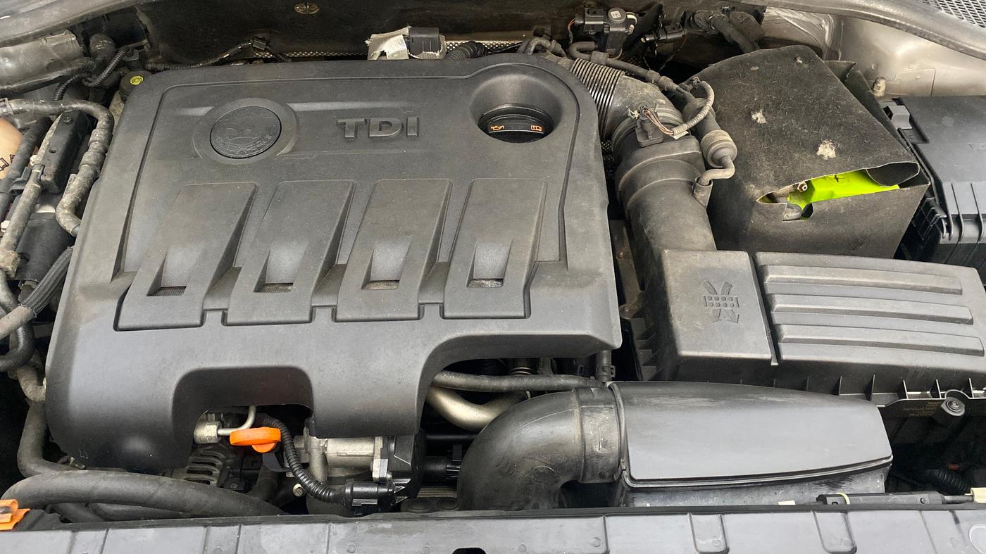 2013 Skoda Yeti AMBITION 2.0 TDI CR 4X2, Diesel, Manual, 71,866 km, Engine View