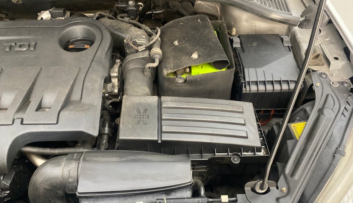 2013 Skoda Yeti AMBITION 2.0 TDI CR 4X2, Diesel, Manual, 71,866 km, Engine View - Left