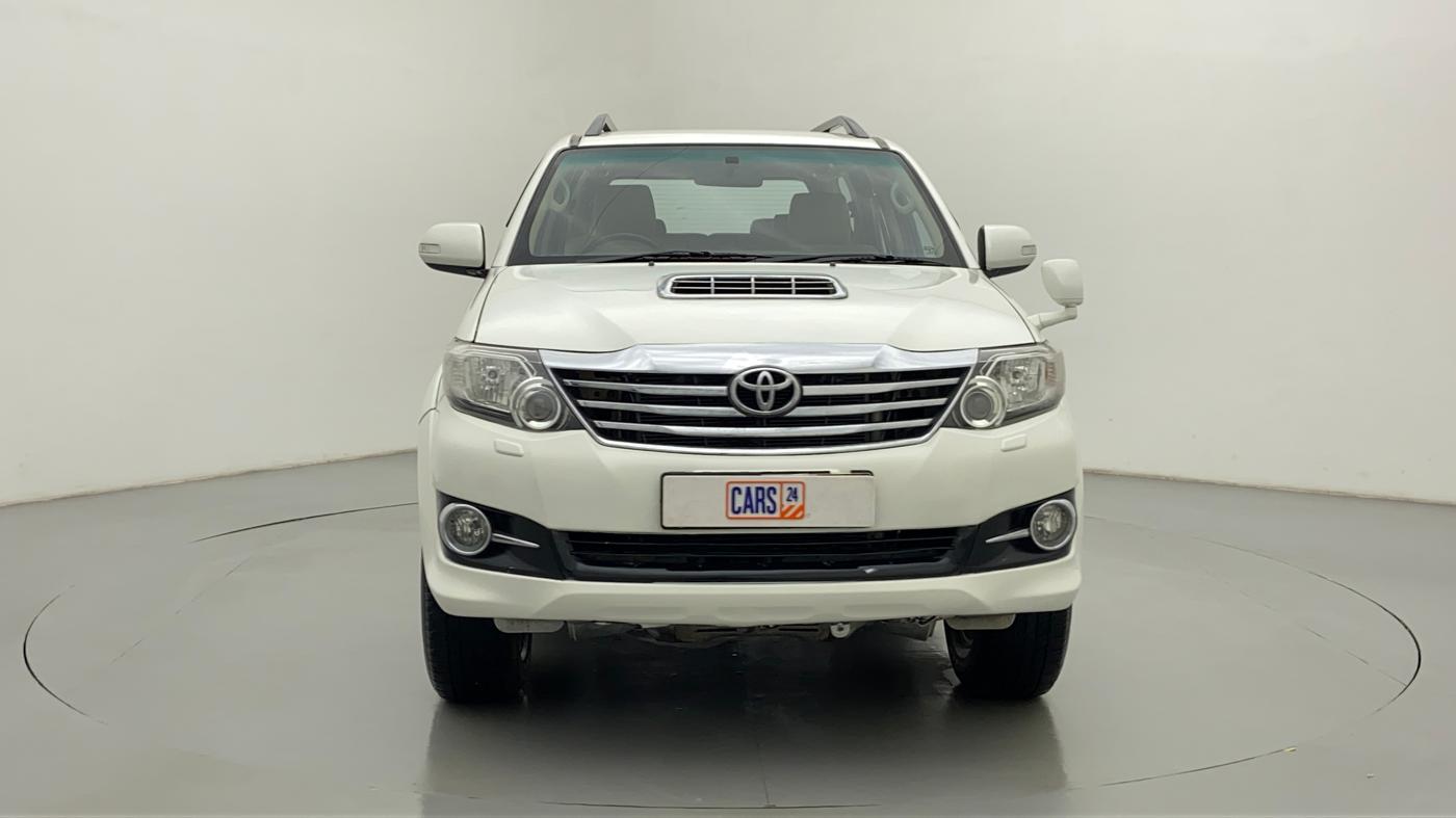 2013 Toyota Fortuner 3.0 AT 4X2, Diesel, Automatic, 1 km, Front