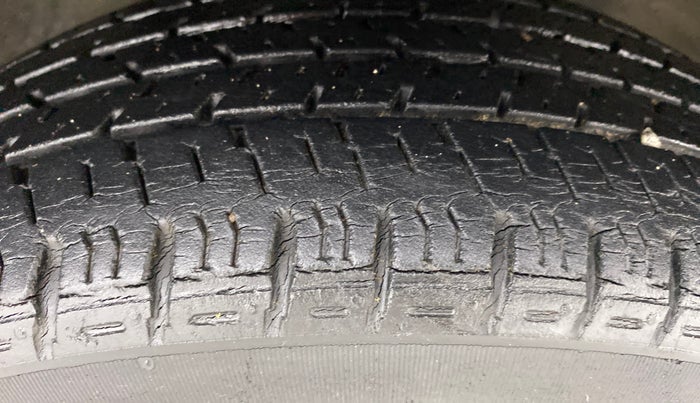 2010 Maruti Alto K10 VXI P, Petrol, Manual, 30,275 km, Right Front Tyre Tread