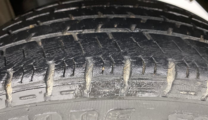 2010 Maruti Alto K10 VXI P, Petrol, Manual, 30,275 km, Left Rear Tyre Tread