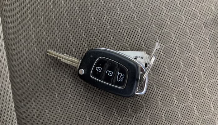 2015 Hyundai Elite i20 SPORTZ 1.2, Petrol, Manual, 44,994 km, Key Close Up
