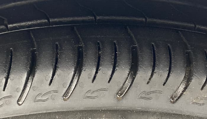 2016 Honda City 1.5L I-VTEC VX CVT, Petrol, Automatic, 1,15,167 km, Right Front Tyre Tread