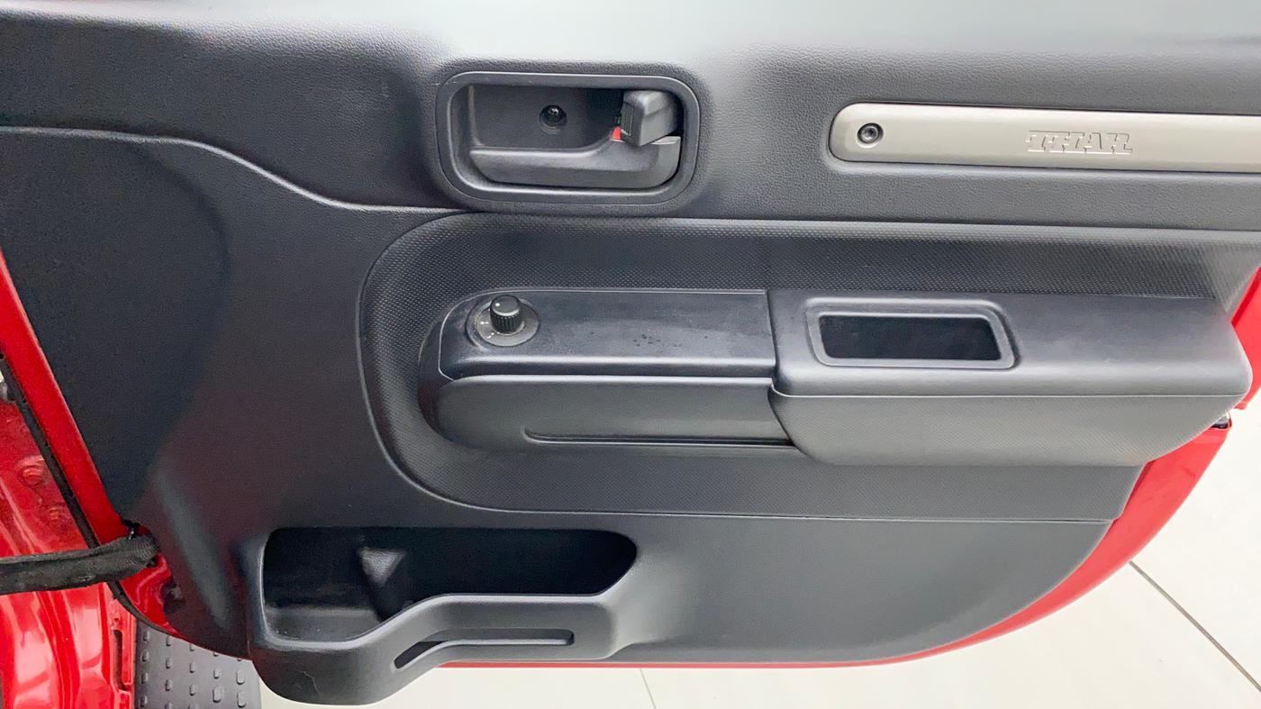 2021 Mahindra Thar LX PETROL HT 4WD AT, Petrol, Automatic, 3,268 km, Driver Side Door Panels Control
