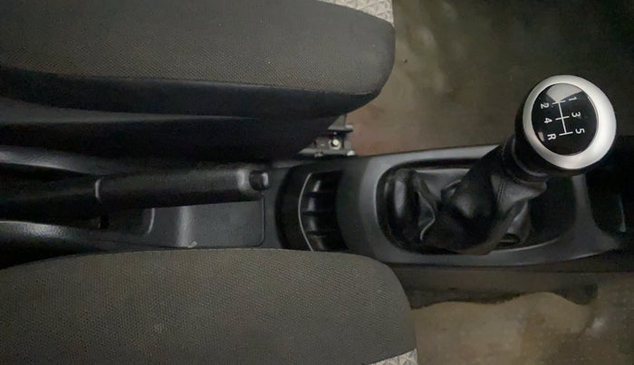 2012 Maruti Wagon R 1.0 LXI, Petrol, Manual, 16,051 km, Gear Lever