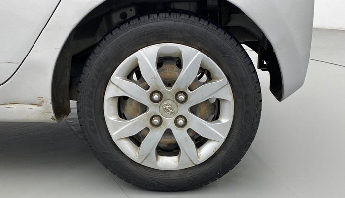 2016 Hyundai Eon SPORTZ, Petrol, Manual, 1,13,131 km, Left Rear Wheel
