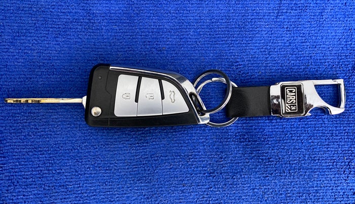 2016 Hyundai Eon SPORTZ, Petrol, Manual, 1,13,131 km, Key Close Up