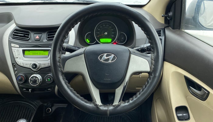2016 Hyundai Eon SPORTZ, Petrol, Manual, 1,13,131 km, Steering Wheel Close Up
