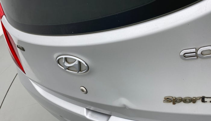 2016 Hyundai Eon SPORTZ, Petrol, Manual, 1,13,131 km, Dicky (Boot door) - Slightly dented