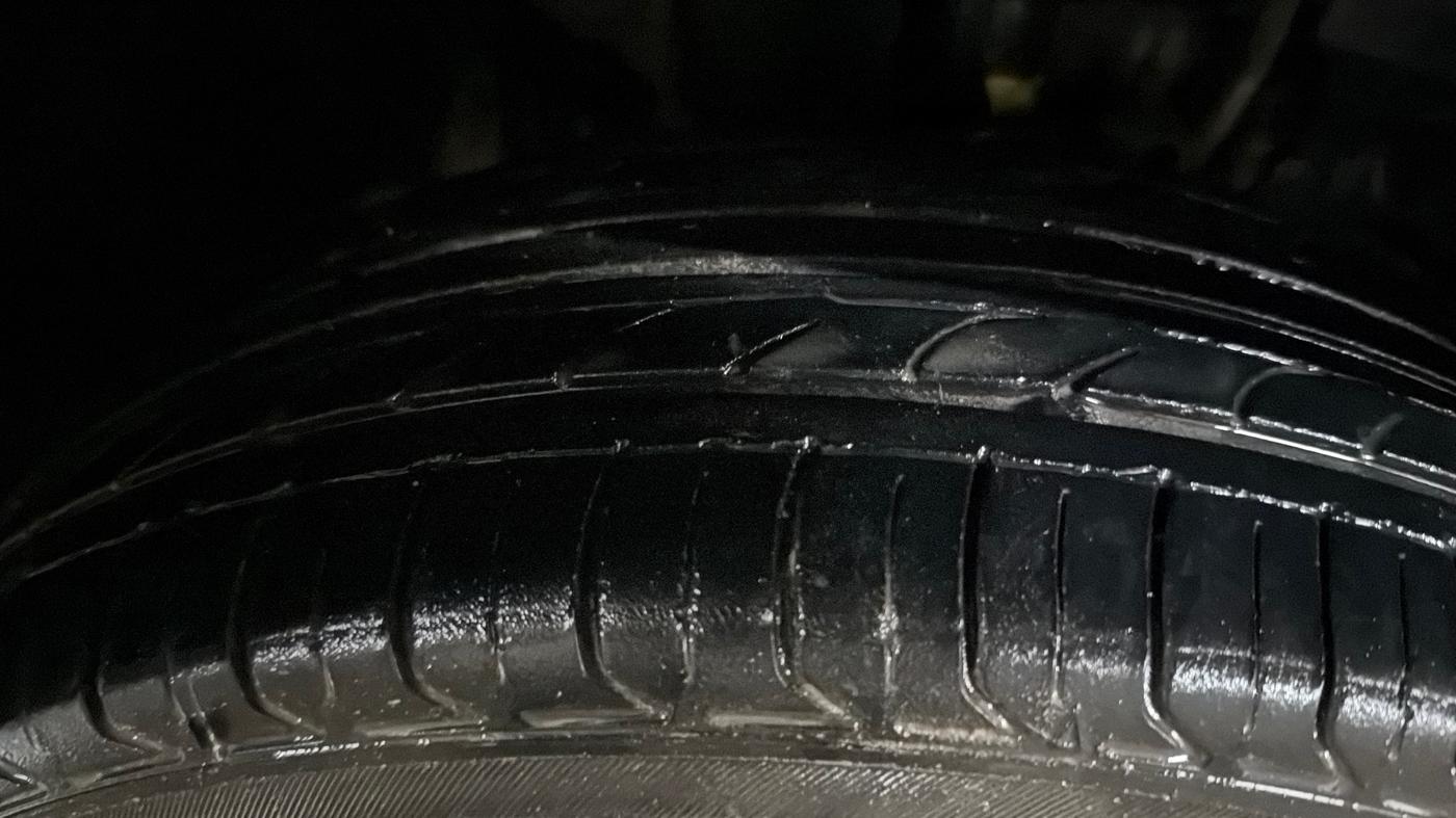 2018 Tata TIAGO NRG PETROL, Petrol, Manual, 68,575 km, Right Front Tyre Tread