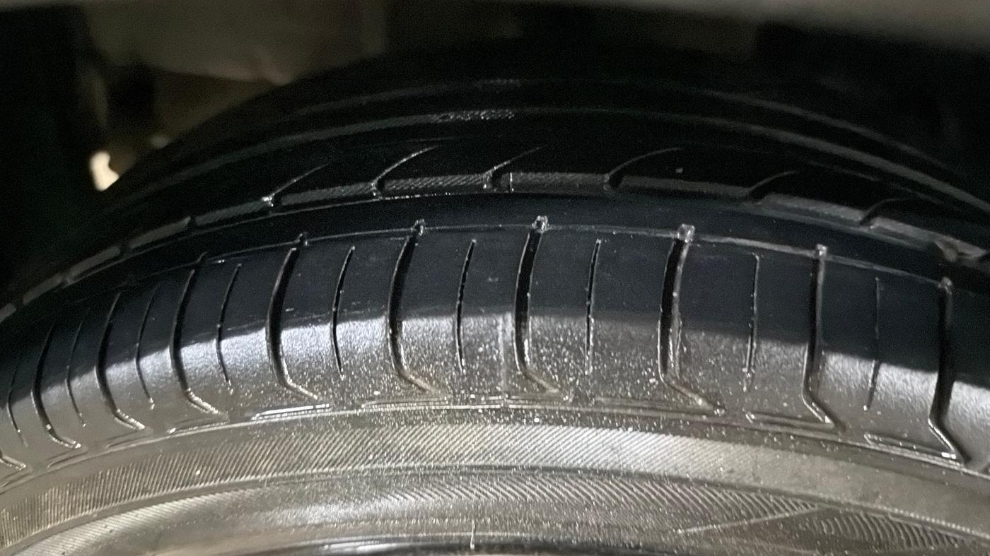 2018 Tata TIAGO NRG PETROL, Petrol, Manual, 68,575 km, Right Rear Tyre Tread
