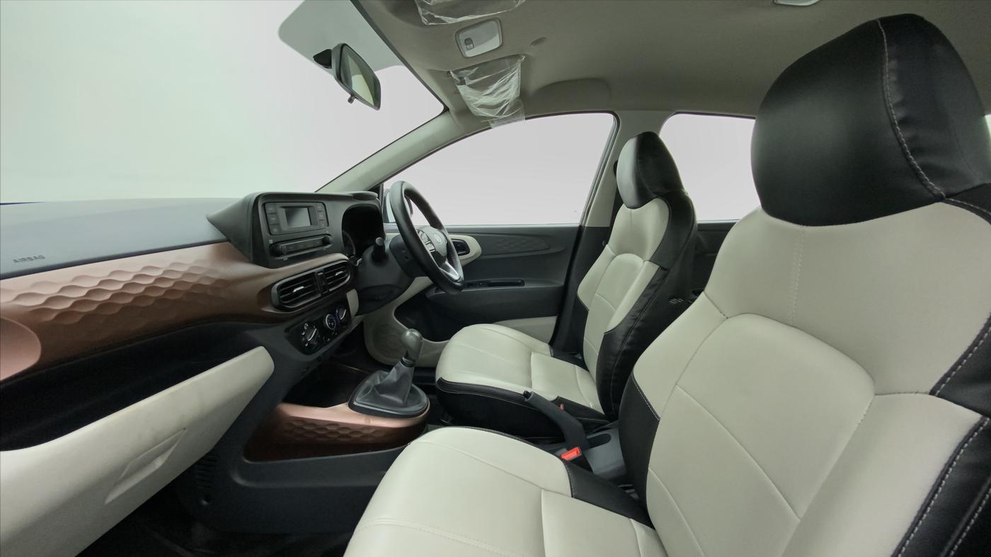 2021 Hyundai AURA S CNG, CNG, Manual, 35,714 km, Right Side Front Door Cabin