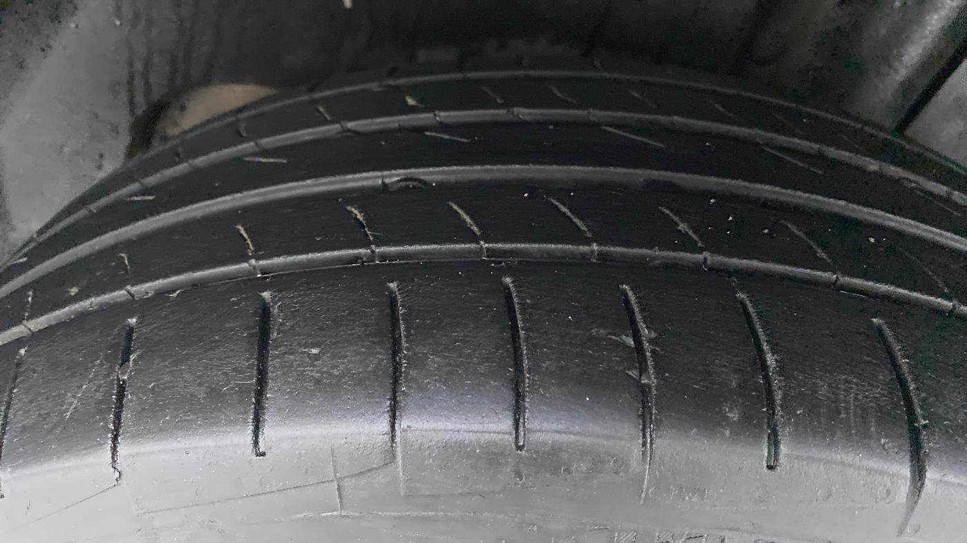 2020 MG HECTOR SHARP DCT PETROL, Petrol, Automatic, 38,687 km, Left Rear Tyre Tread