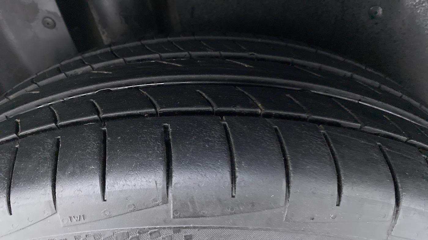 2020 MG HECTOR SHARP DCT PETROL, Petrol, Automatic, 38,687 km, Right Rear Tyre Tread