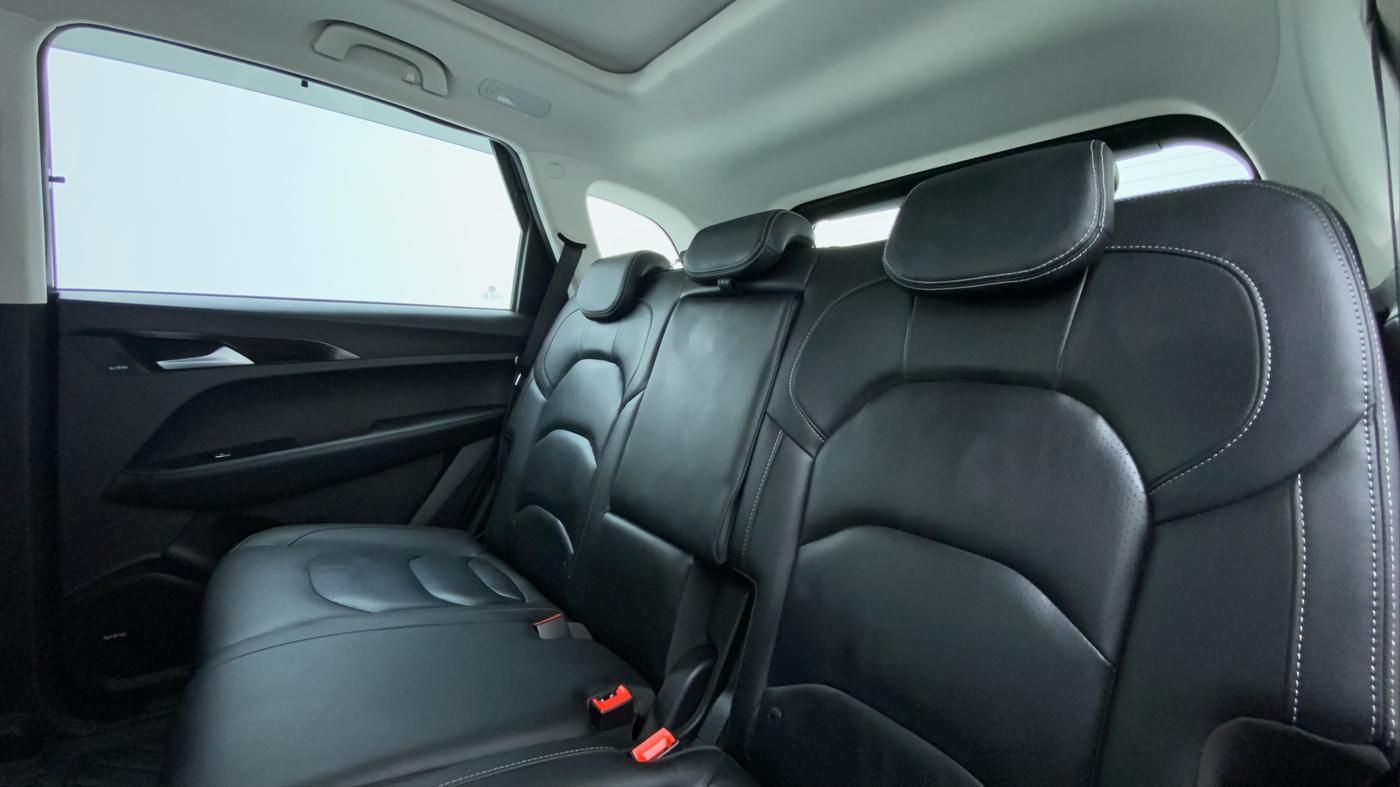 2020 MG HECTOR SHARP DCT PETROL, Petrol, Automatic, 38,687 km, Right Side Rear Door Cabin