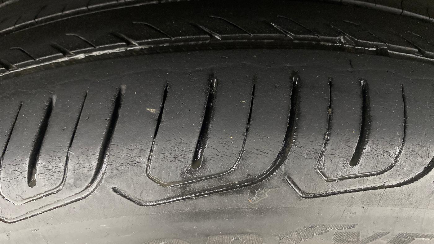 2021 Volkswagen TAIGUN GT PLUS 1.5 TSI DSG, Petrol, Automatic, 68,460 km, Right Rear Tyre Tread