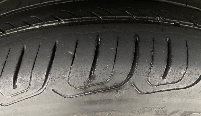 2021 Volkswagen TAIGUN GT PLUS 1.5 TSI DSG, Petrol, Automatic, 68,439 km, Right Rear Tyre Tread