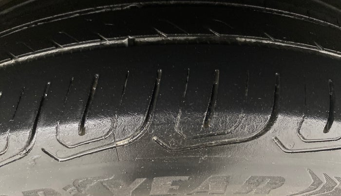 2021 Volkswagen TAIGUN GT PLUS 1.5 TSI DSG, Petrol, Automatic, 68,439 km, Left Rear Tyre Tread