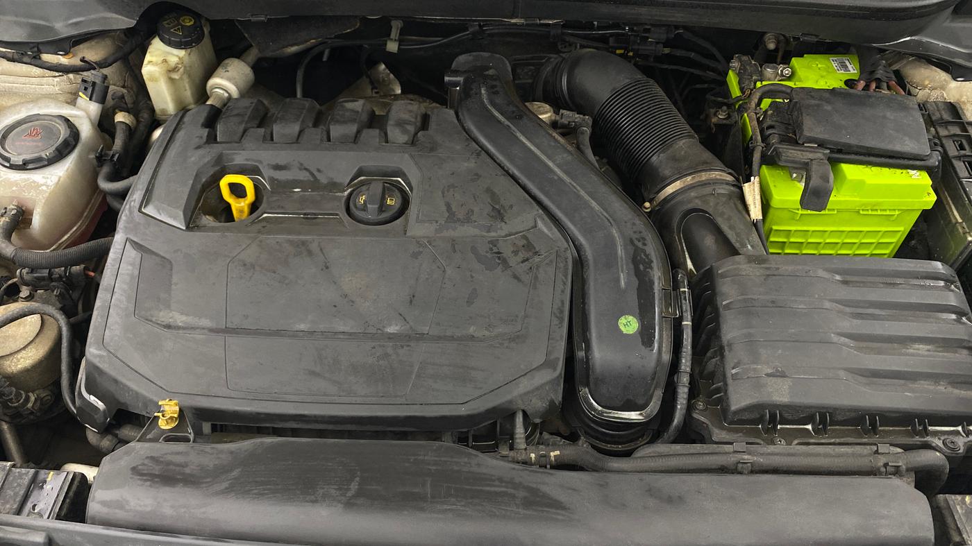 2021 Volkswagen TAIGUN GT PLUS 1.5 TSI DSG, Petrol, Automatic, 68,460 km, Engine View